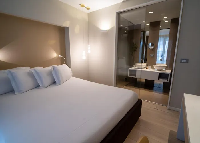 Lake Drive Rooms&Apartments