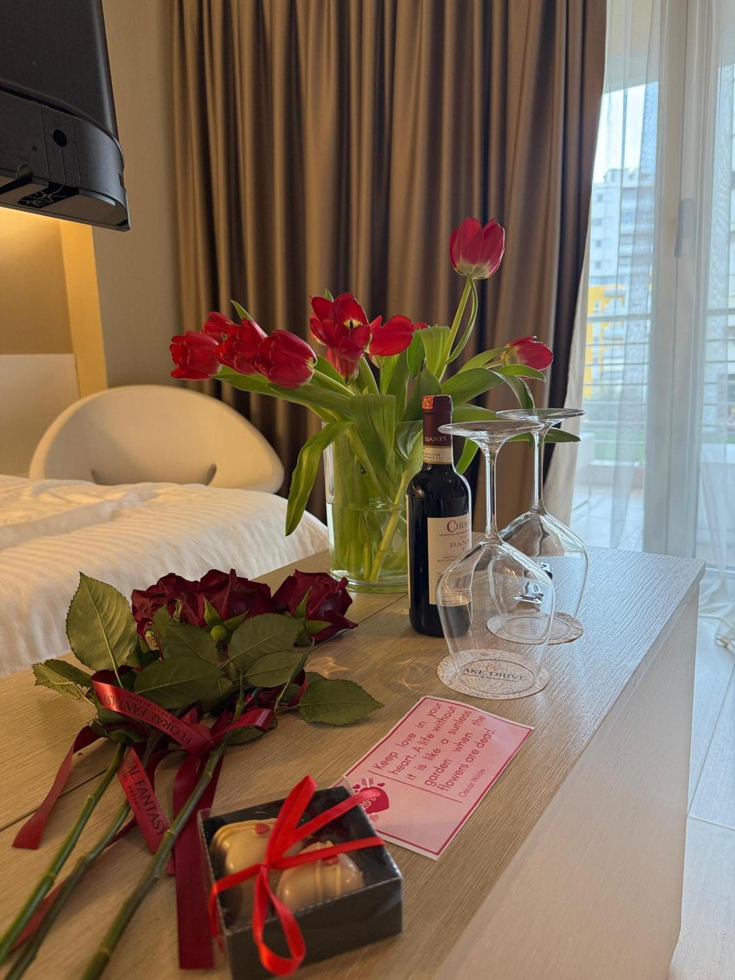 Drive Rooms&apartments Hotel apartamentowy Tirana